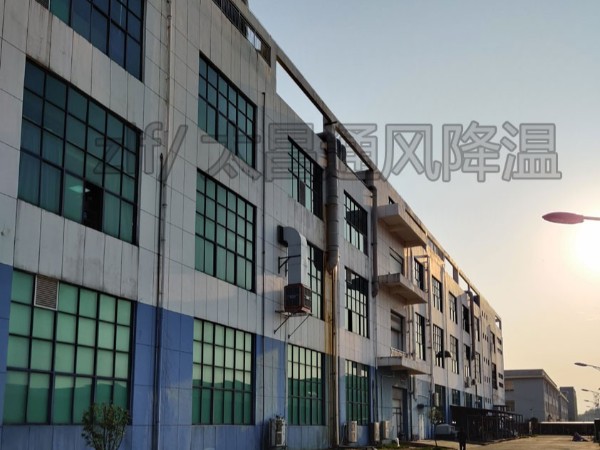 為什么環(huán)保空調是廠房降溫常用設備呢？